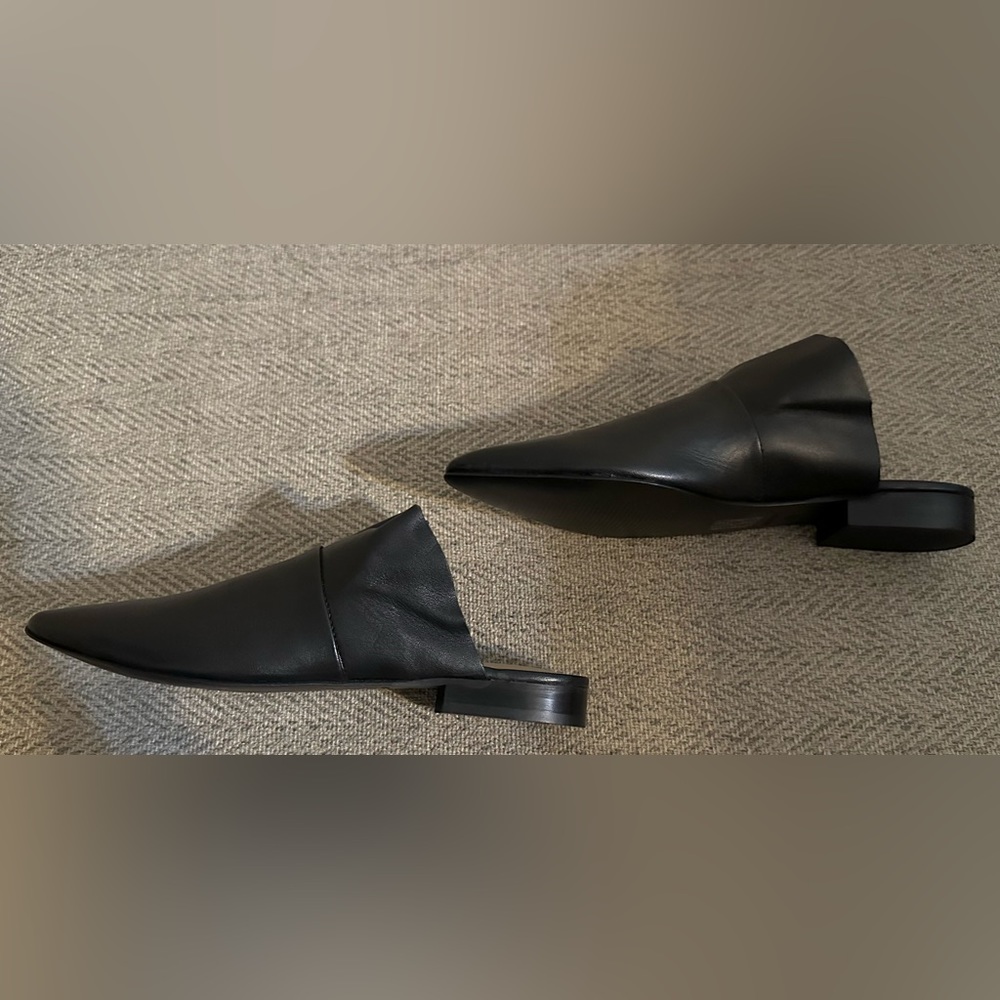 Free People “Sienna” black slip-on loafer flats Women’s sz 39 (US 9) NWOT w box